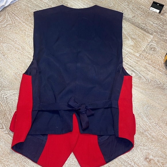 Vintage 80s 90s red Vest gold Button nautical medium - Picture 6 of 6
